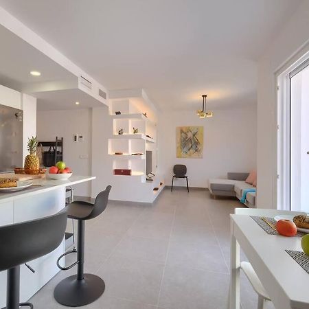 Bonito Apartamento 2 Minutos De La Playa Фуeнхирола Екстериор снимка