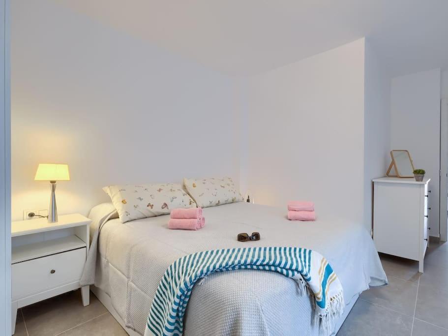 Bonito Apartamento 2 Minutos De La Playa Фуeнхирола Екстериор снимка